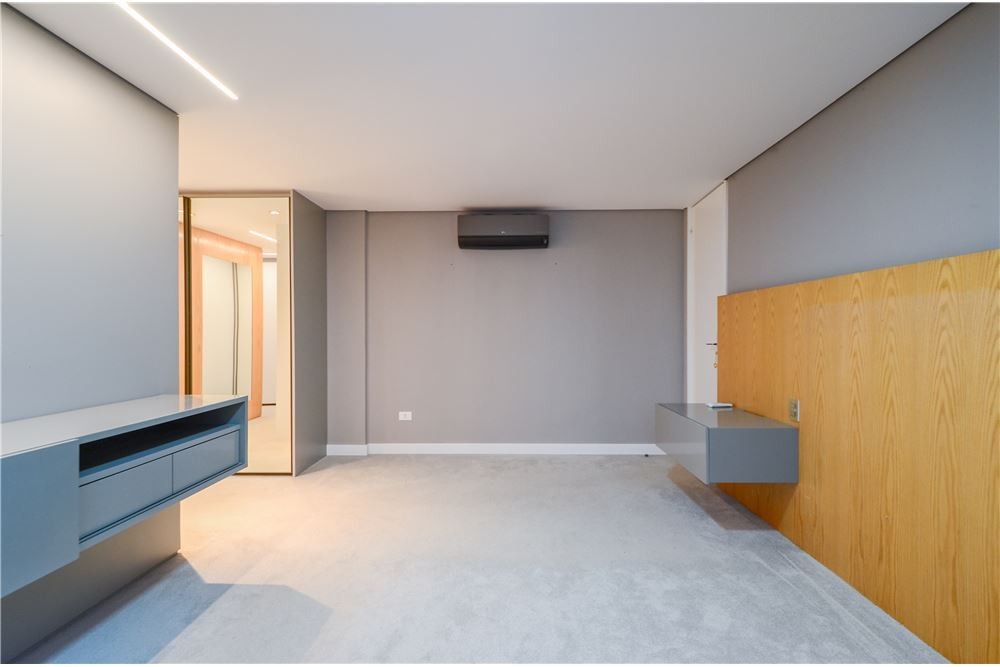 Apartamento à venda com 3 quartos, 171m² - Foto 4