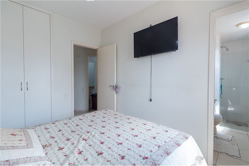 Apartamento à venda com 2 quartos, 63m² - Foto 10