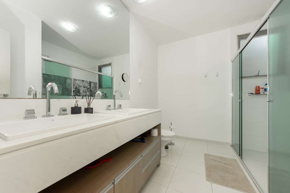 Apartamento à venda com 4 quartos, 280m² - Foto 11