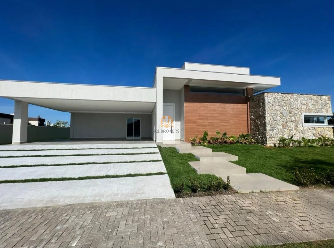 Casa de Condomínio à venda com 4 quartos, 370m² - Foto 2