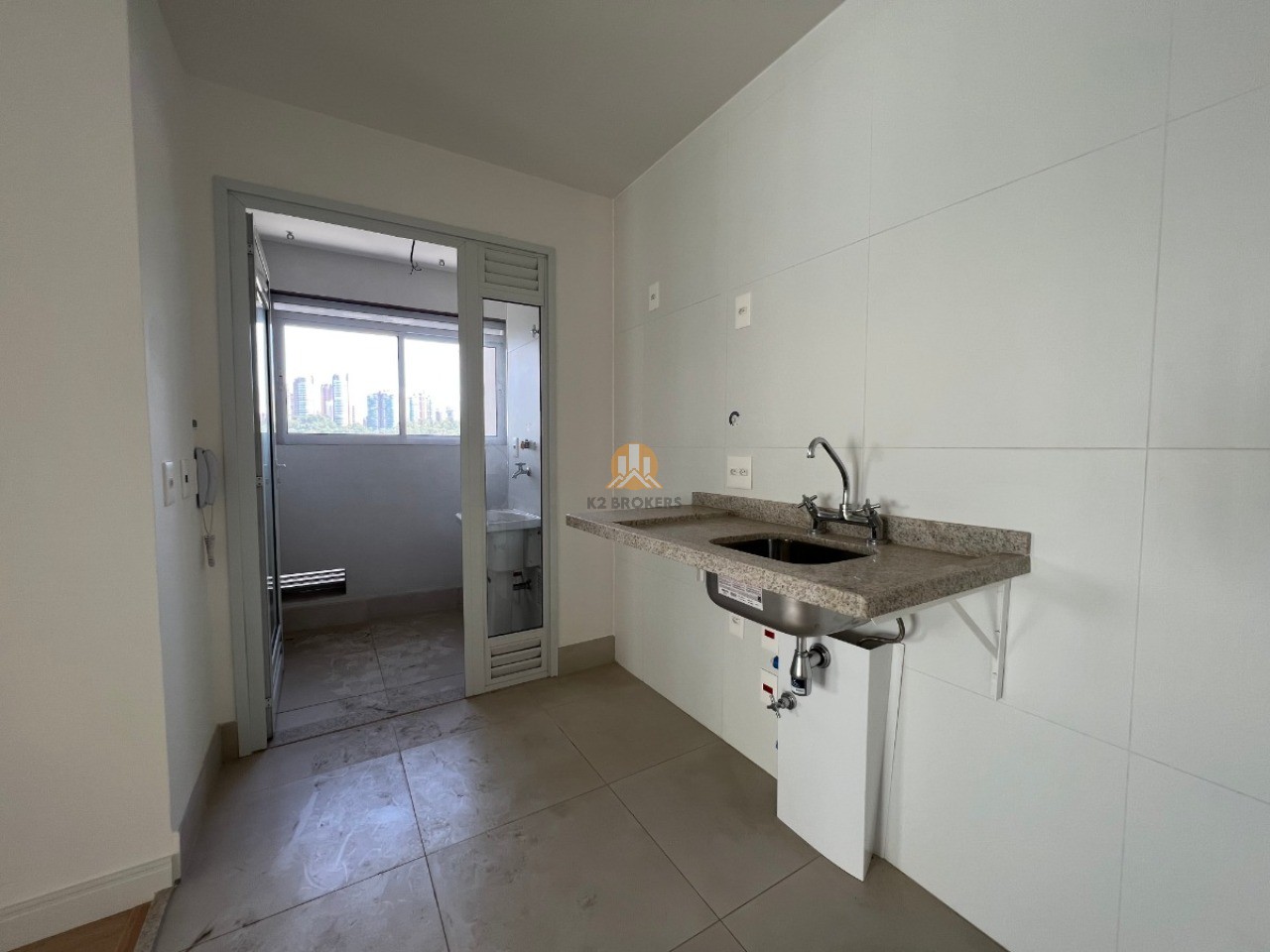 Apartamento à venda com 2 quartos, 61m² - Foto 4