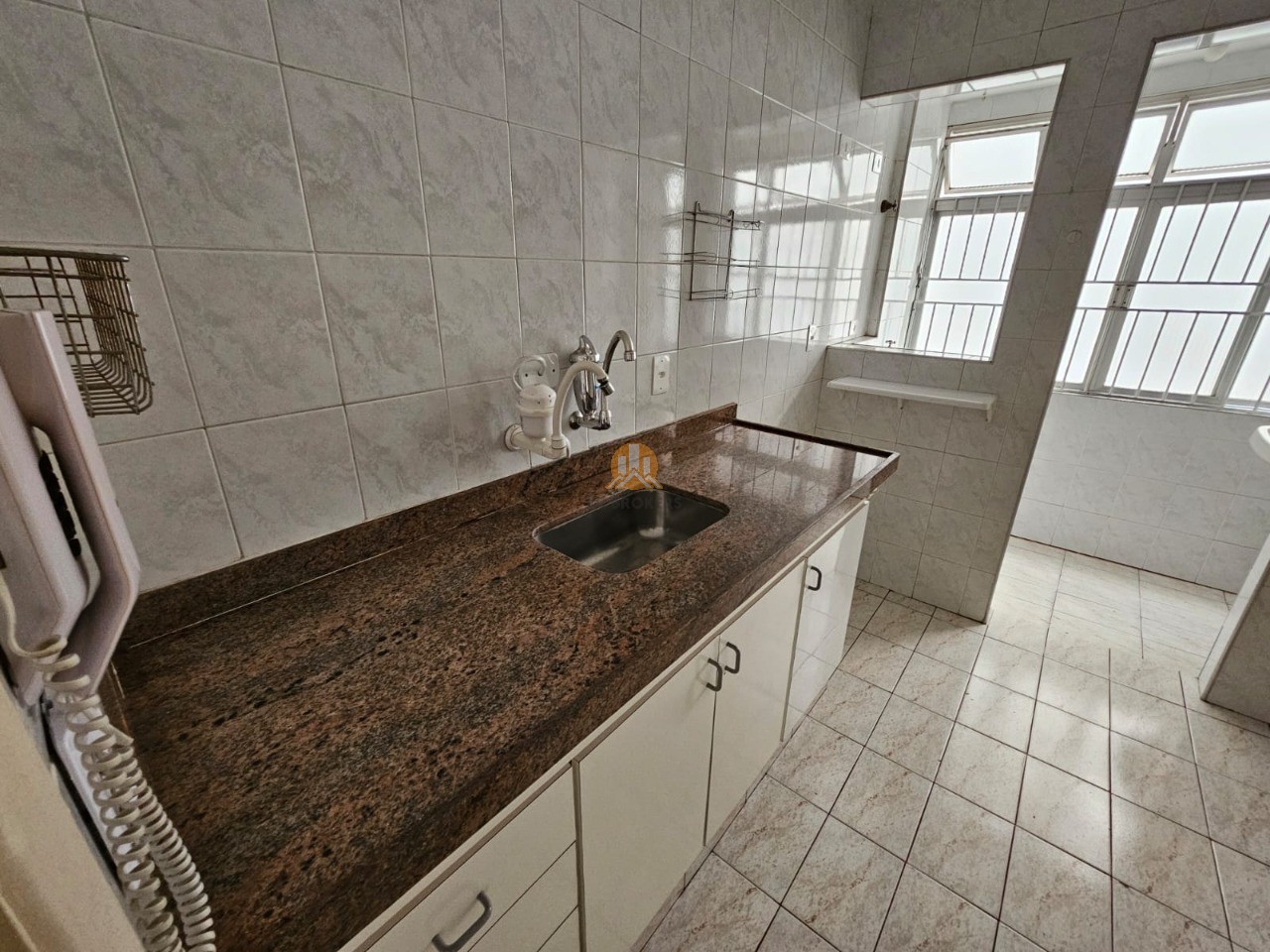 Apartamento à venda com 1 quarto, 49m² - Foto 2