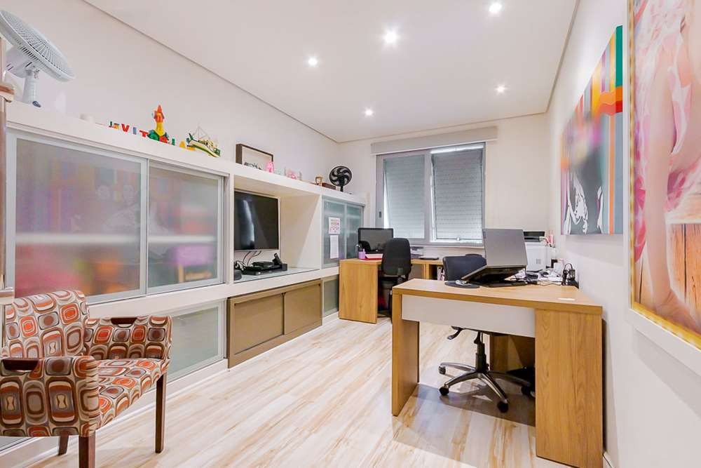 Apartamento à venda com 3 quartos, 151m² - Foto 9