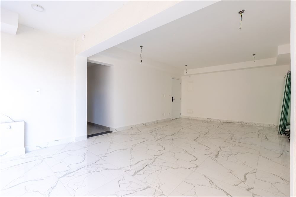 Apartamento à venda com 1 quarto, 79m² - Foto 4