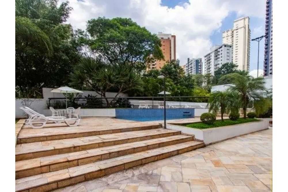 Apartamento à venda com 3 quartos, 220m² - Foto 35