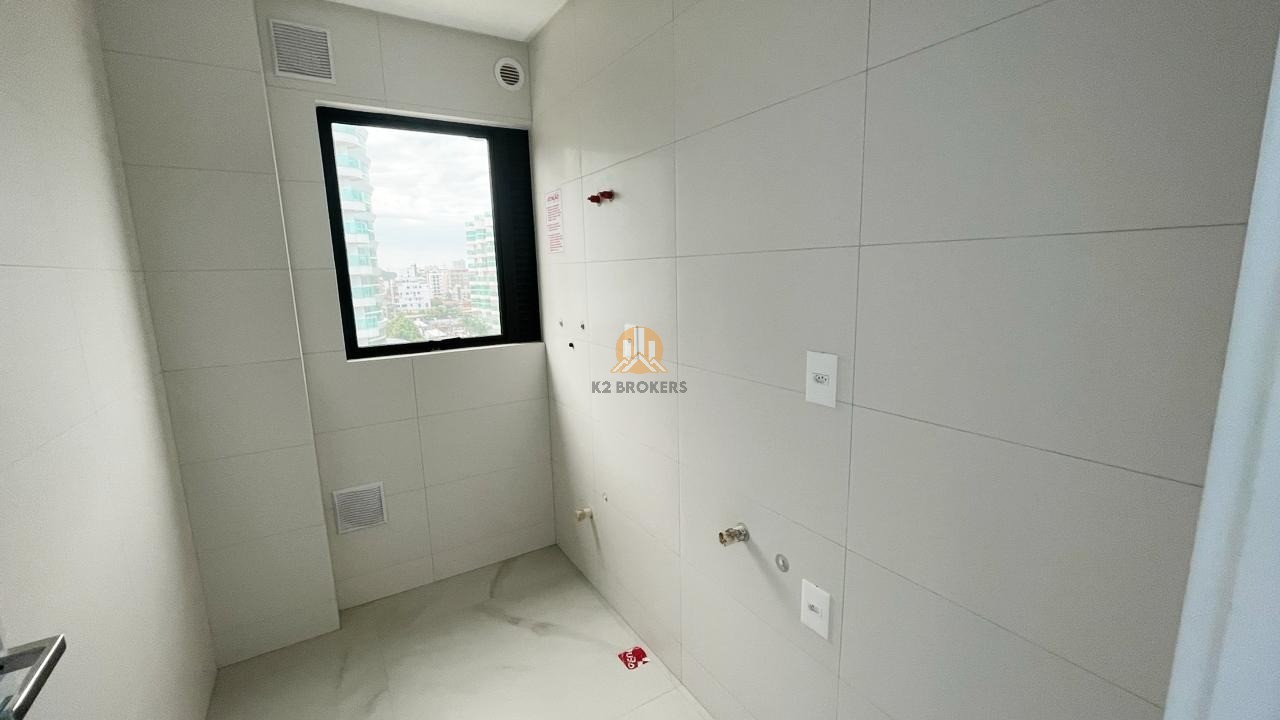 Apartamento à venda com 3 quartos, 141m² - Foto 9