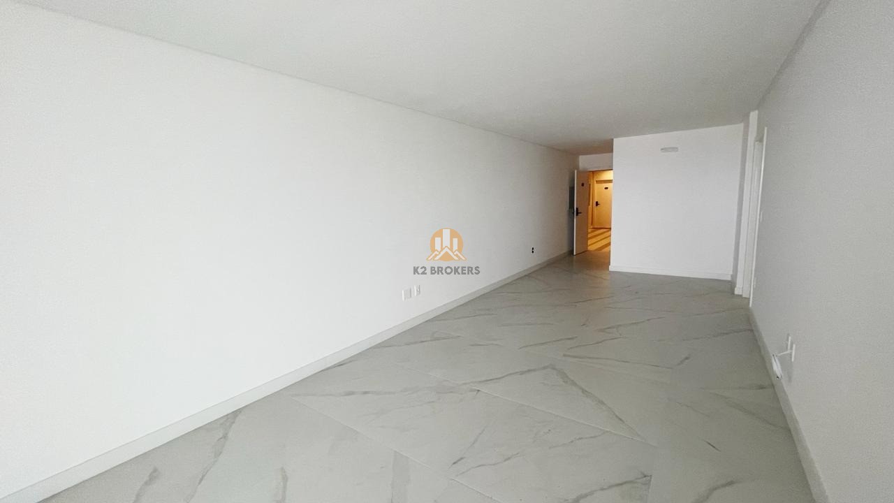 Apartamento à venda com 3 quartos, 141m² - Foto 10