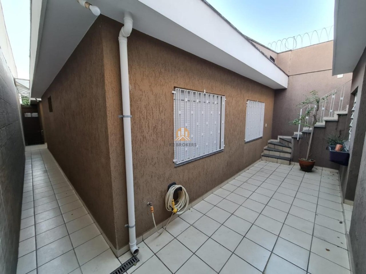 Casa à venda com 3 quartos, 225m² - Foto 4