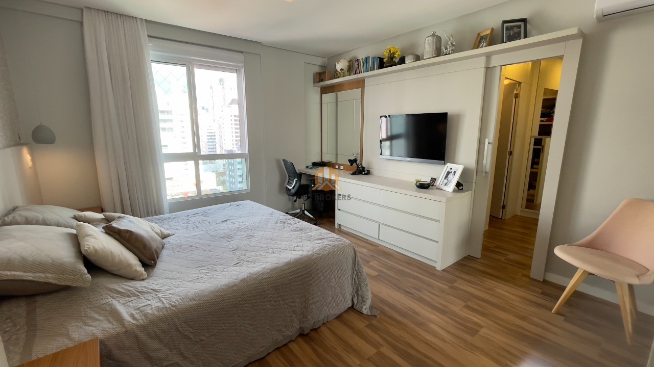 Apartamento à venda com 3 quartos, 134m² - Foto 29