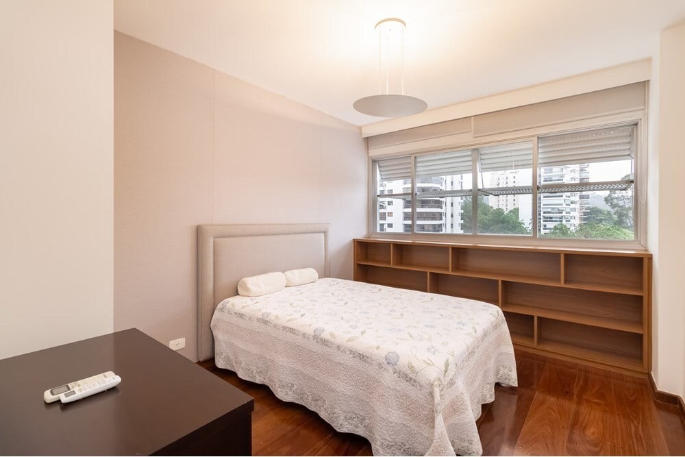 Apartamento à venda com 3 quartos, 170m² - Foto 34