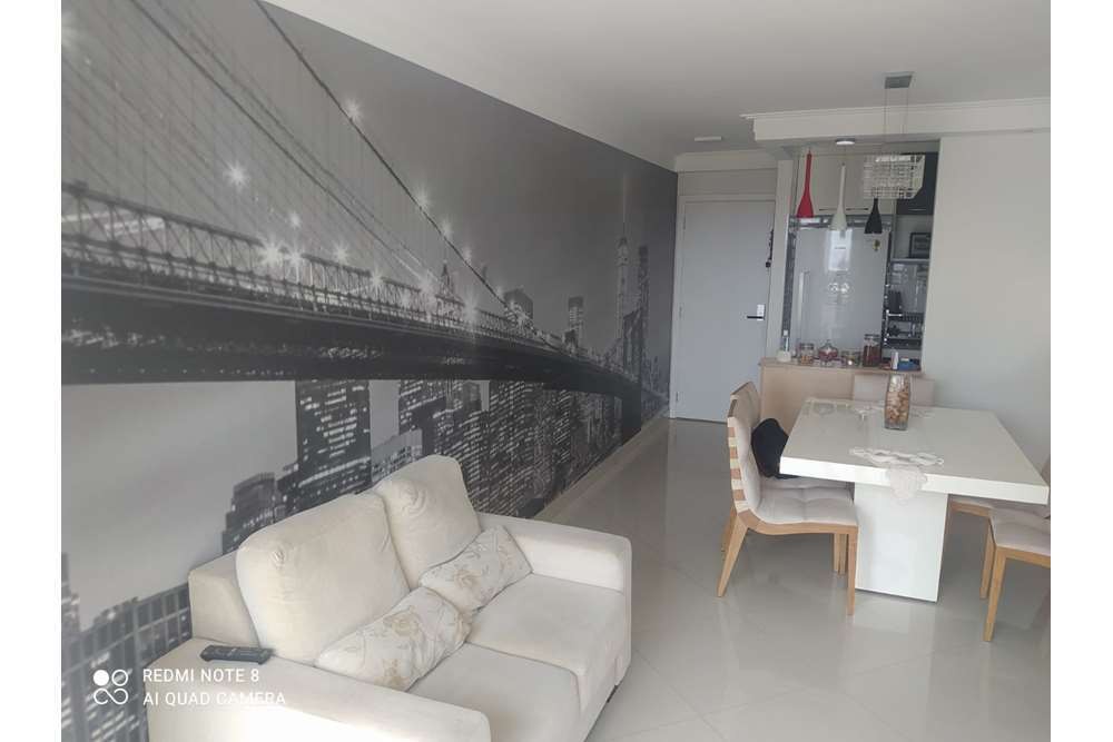 Apartamento à venda com 3 quartos, 93m² - Foto 2