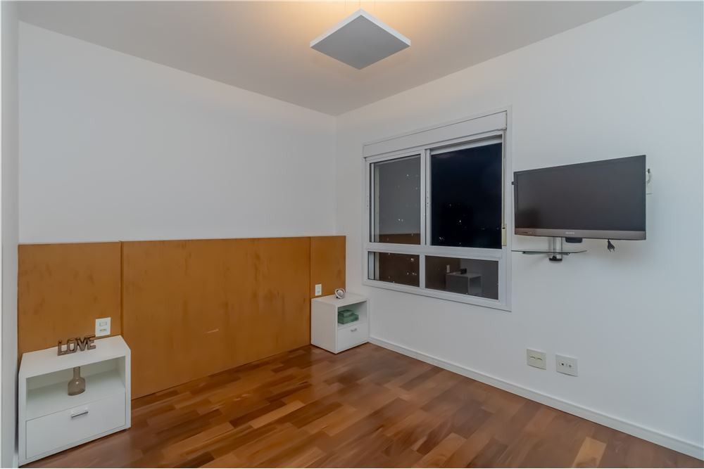 Apartamento à venda com 2 quartos, 107m² - Foto 33