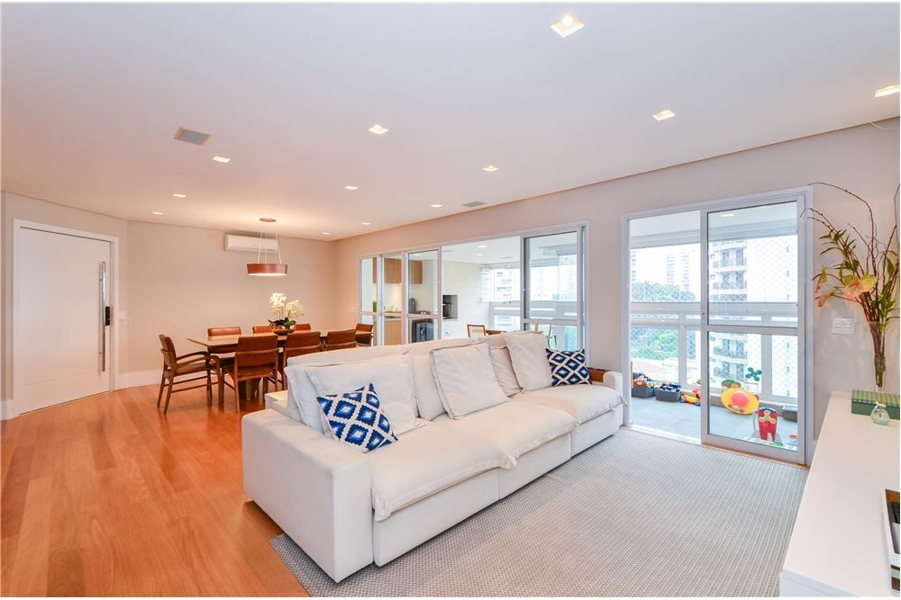 Imperdível: Apartamento à venda em São Paulo-SP, Campo Belo. 3 suítes e 3 vagas de garagem, 155m².
