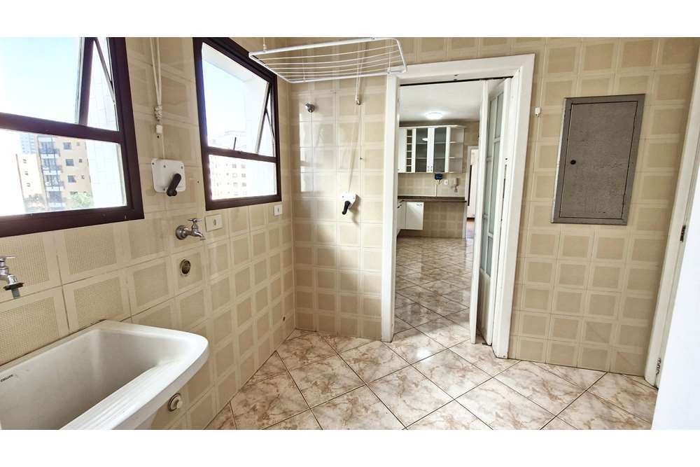 Apartamento à venda com 3 quartos, 155m² - Foto 20