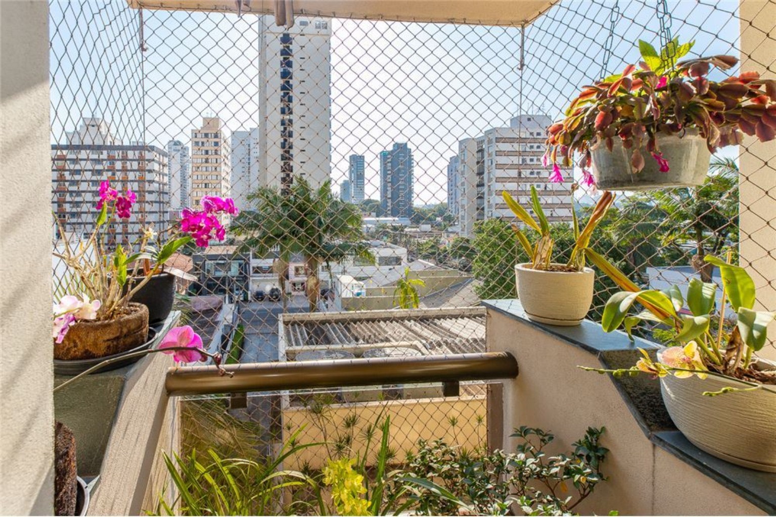 Apartamento à venda com 3 quartos, 200m² - Foto 19