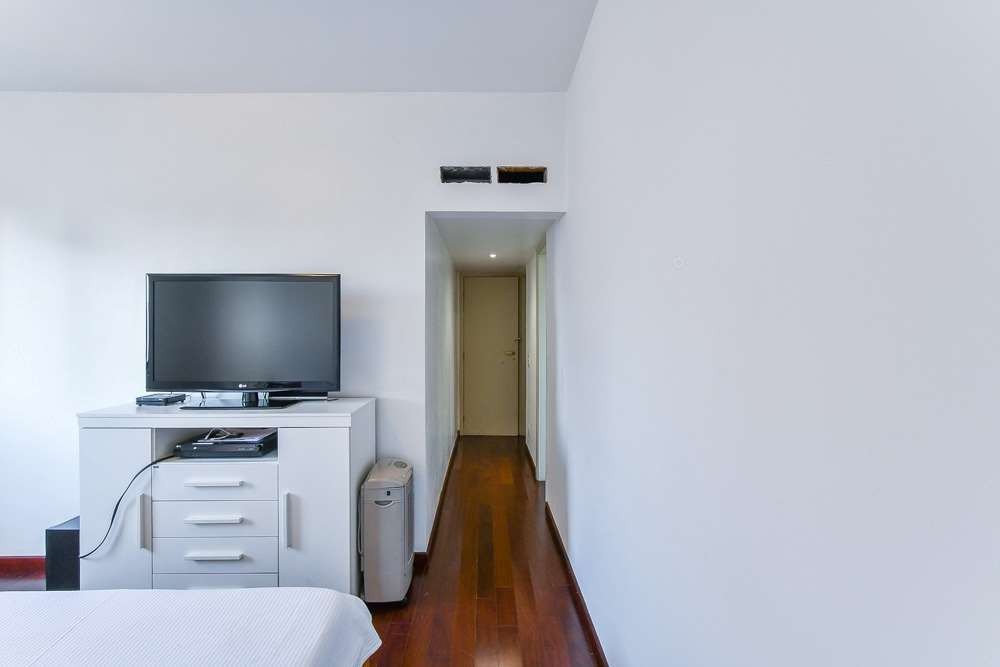 Apartamento à venda com 4 quartos, 200m² - Foto 8