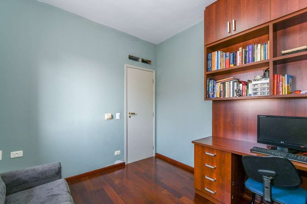 Apartamento à venda com 4 quartos, 200m² - Foto 5