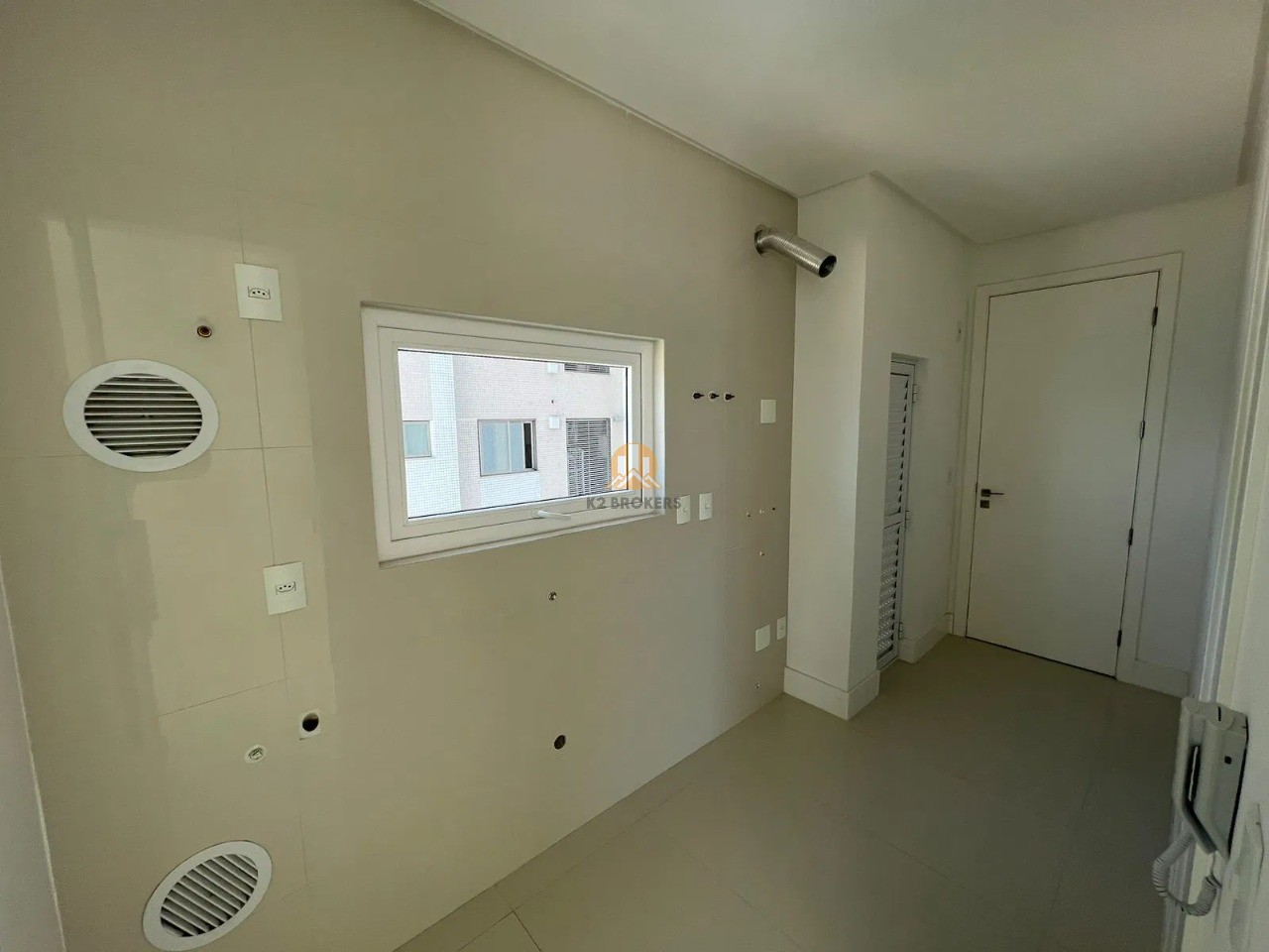 Apartamento à venda com 3 quartos, 157m² - Foto 6