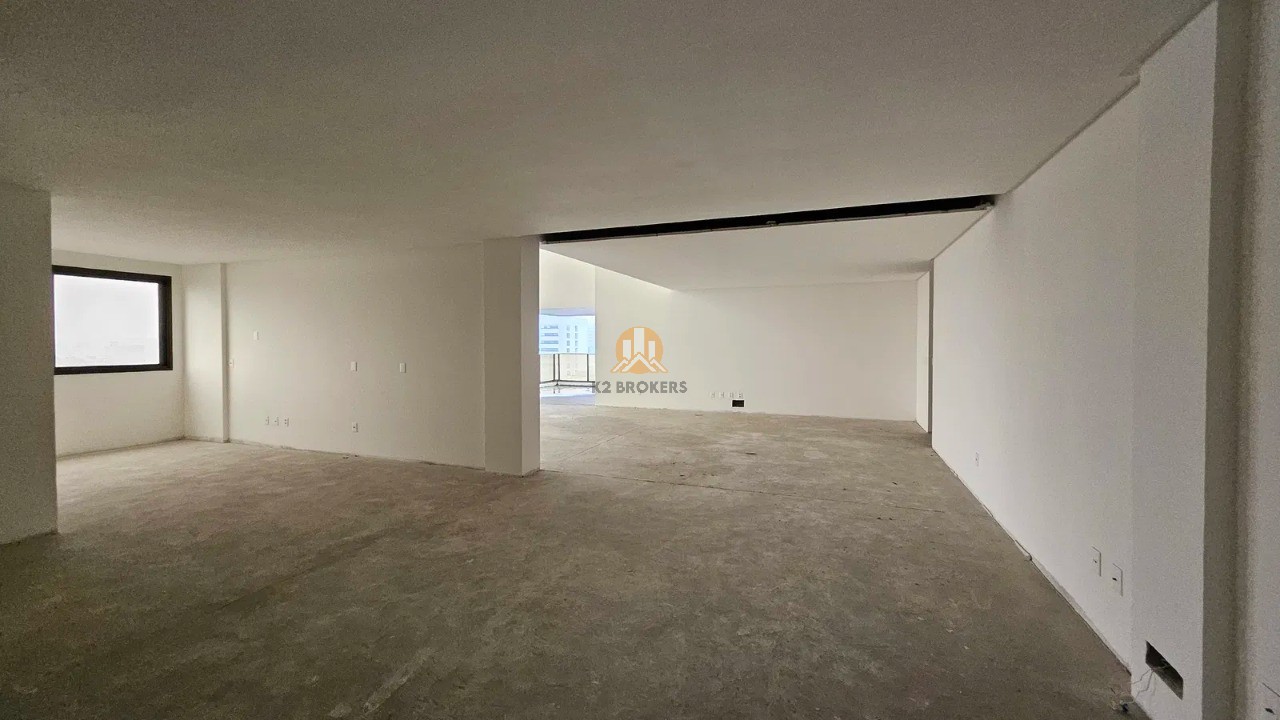 Apartamento à venda com 4 quartos, 278m² - Foto 4