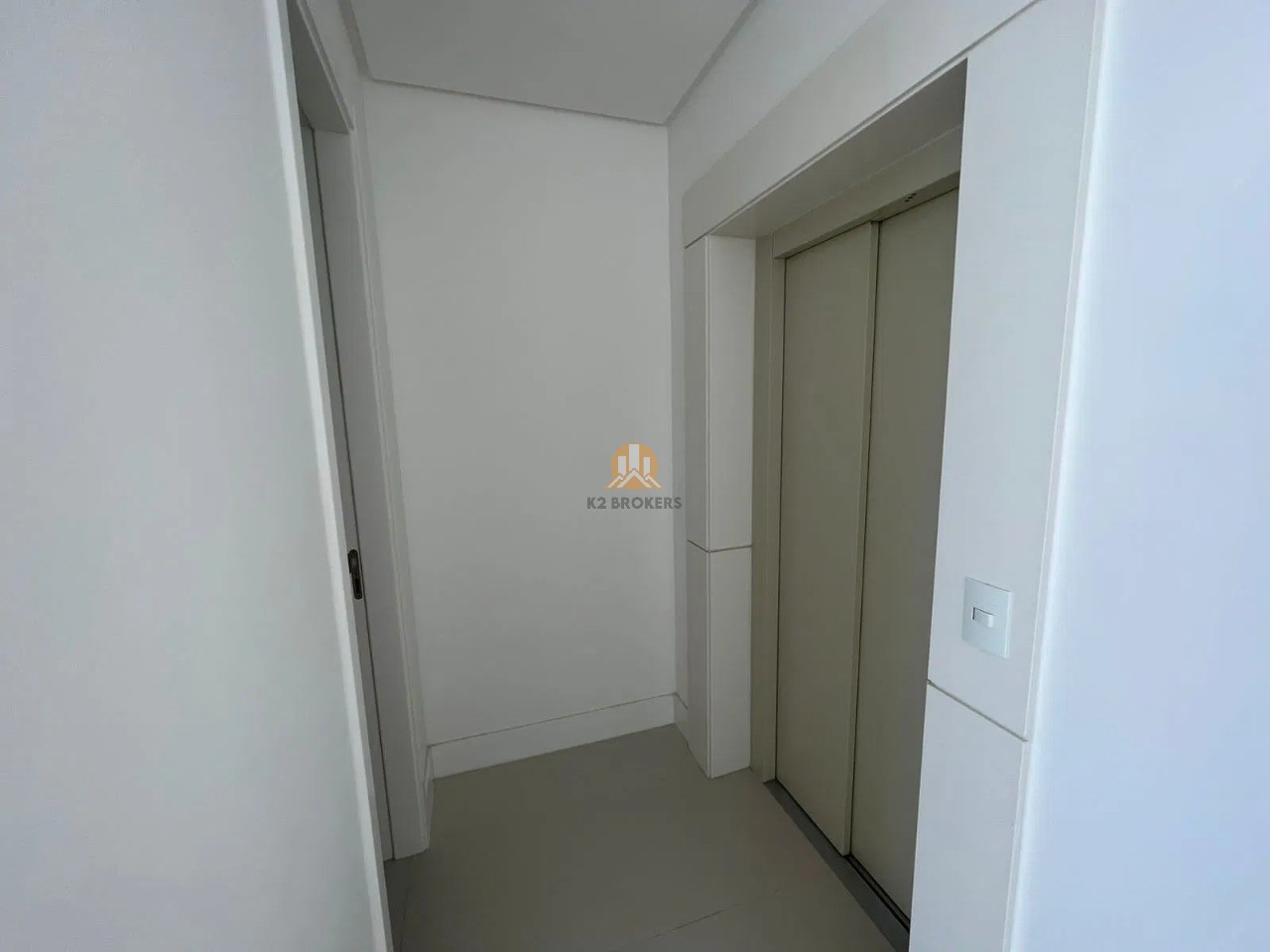 Apartamento à venda com 3 quartos, 157m² - Foto 11