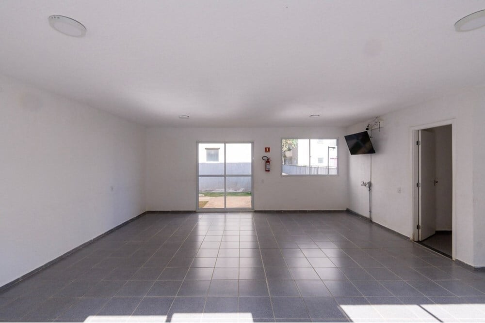 Apartamento à venda com 2 quartos, 41m² - Foto 12