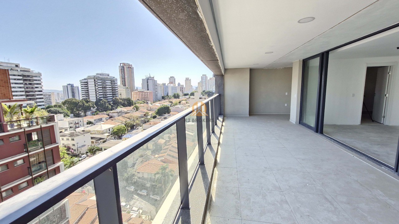 Apartamento à venda com 4 quartos, 157m² - Foto 1