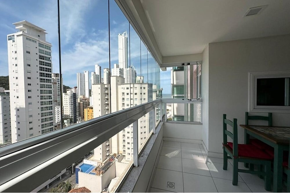 Apartamento à venda com 3 quartos, 135m² - Foto 1