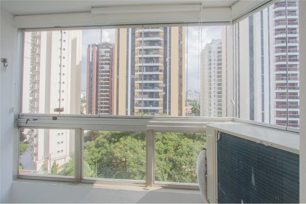 Apartamento à venda com 2 quartos, 69m² - Foto 2