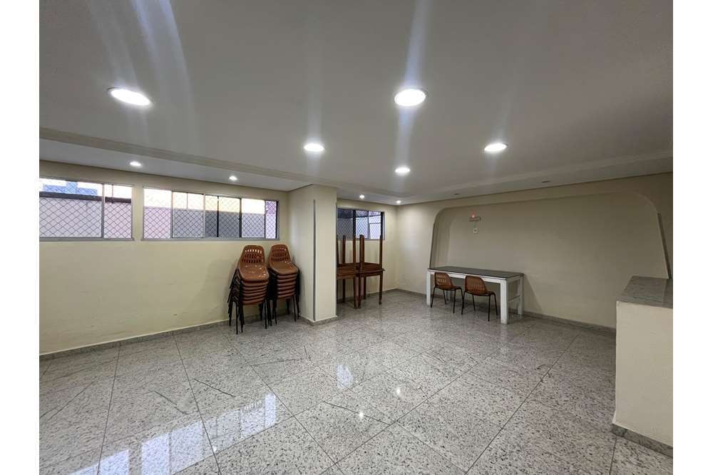 Apartamento à venda com 3 quartos, 79m² - Foto 9