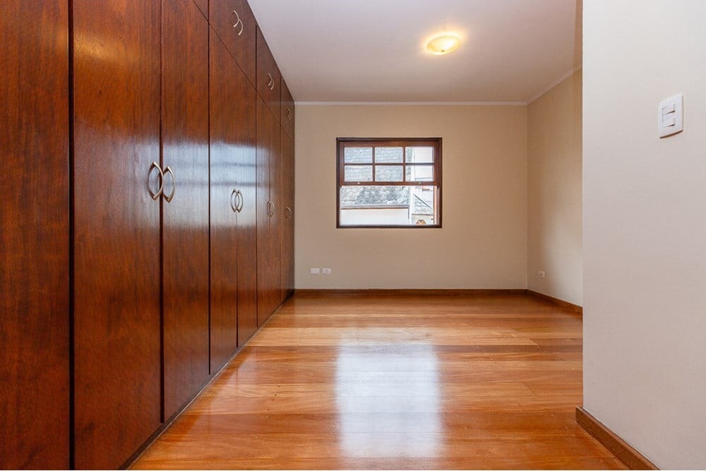 Casa à venda com 3 quartos, 220m² - Foto 8