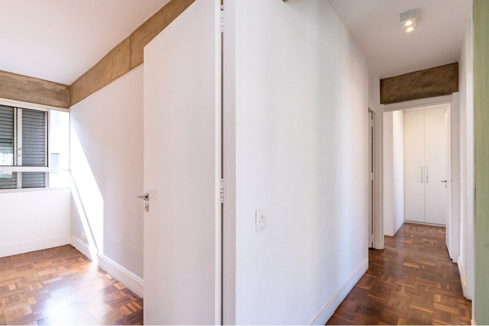 Apartamento à venda com 3 quartos, 121m² - Foto 19