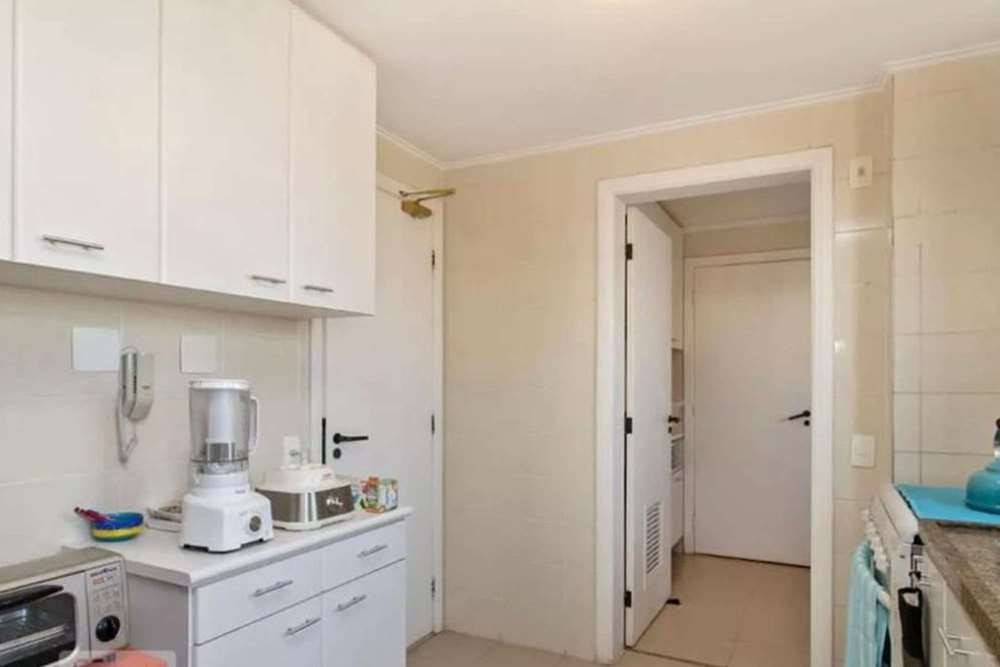 Apartamento à venda com 3 quartos, 176m² - Foto 9