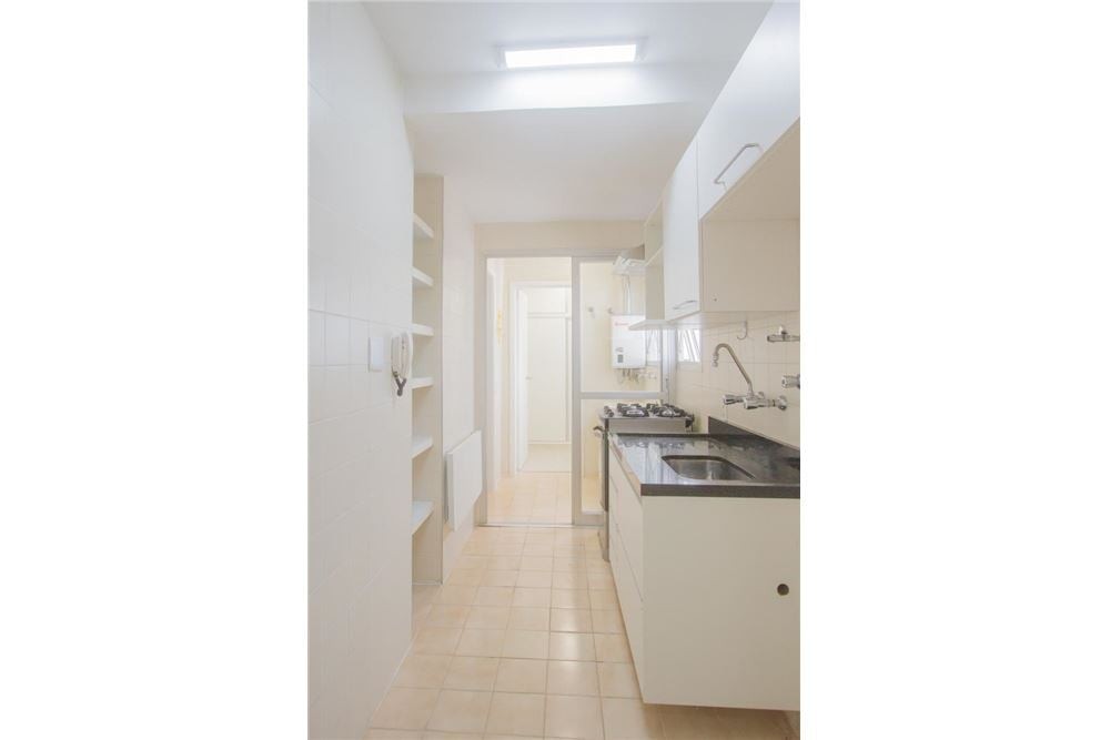 Apartamento à venda com 2 quartos, 69m² - Foto 17