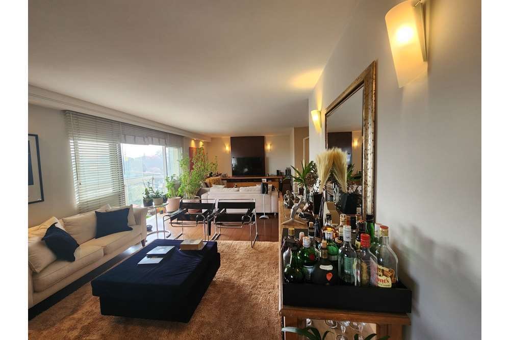 Apartamento à venda com 4 quartos, 208m² - Foto 4