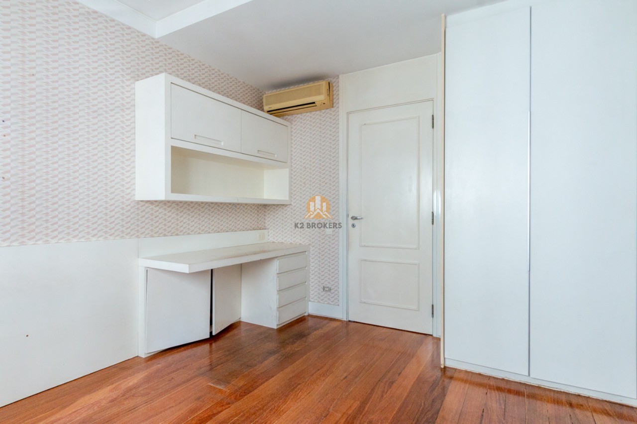 Apartamento à venda com 4 quartos, 211m² - Foto 36