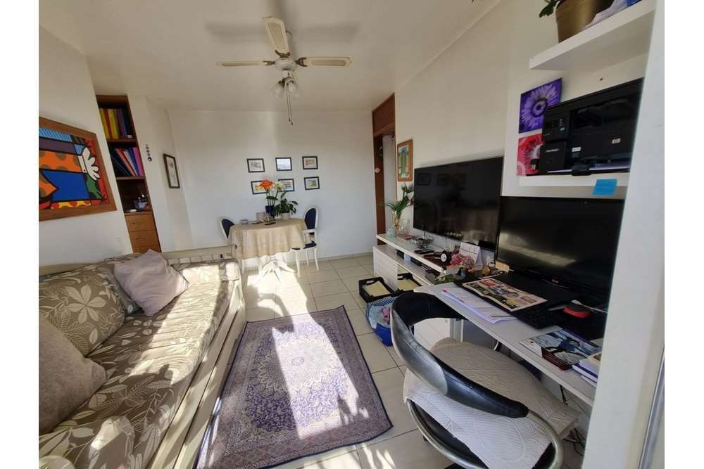 Apartamento à venda com 1 quarto, 50m² - Foto 1