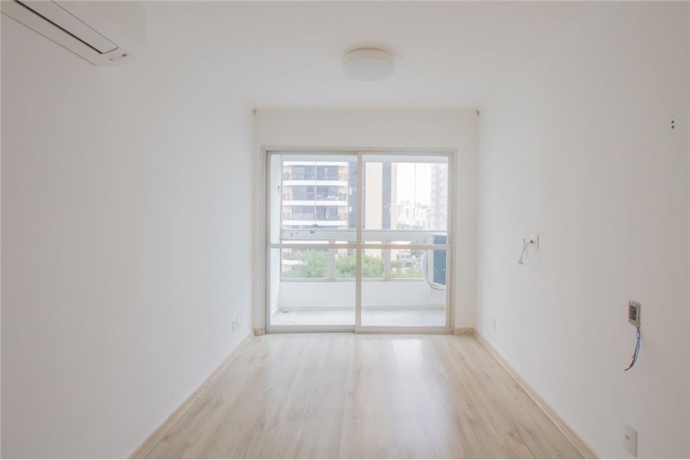 Apartamento à venda com 2 quartos, 69m² - Foto 20