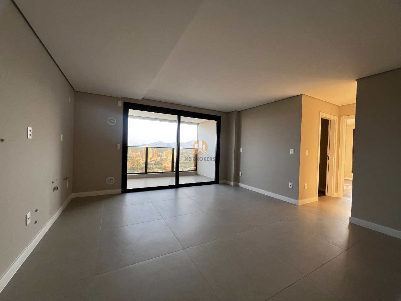 Apartamento à venda com 3 quartos, 93m² - Foto 7