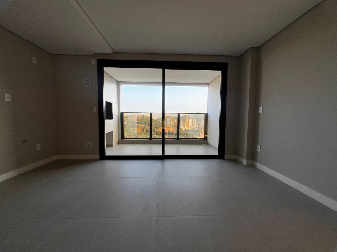 Apartamento à venda com 3 quartos, 93m² - Foto 5