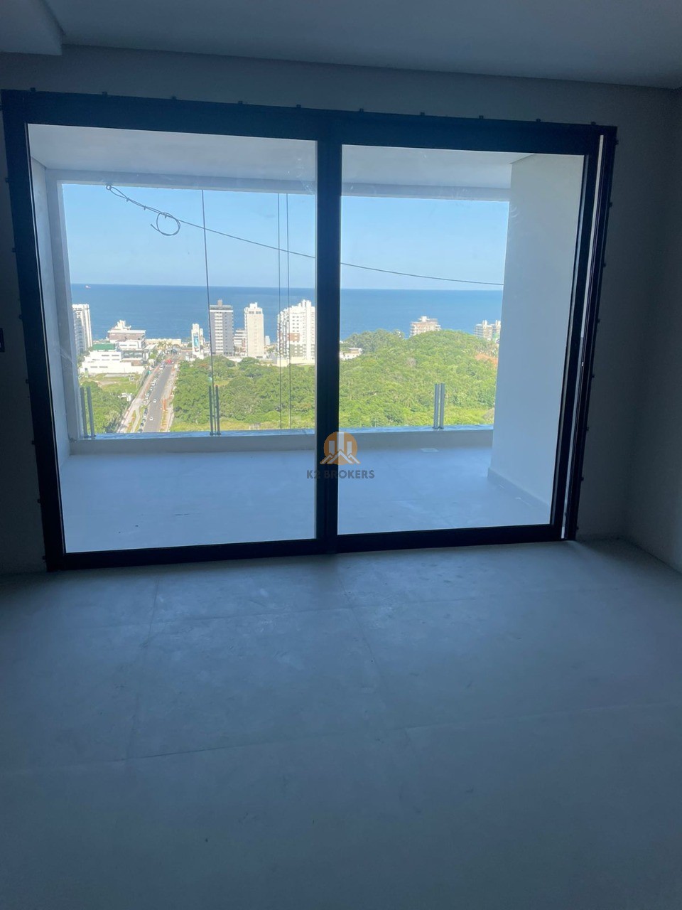 Apartamento à venda com 3 quartos, 121m² - Foto 2