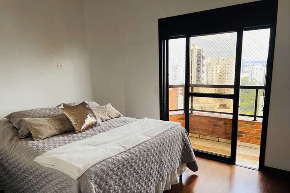 Apartamento à venda com 3 quartos, 176m² - Foto 13