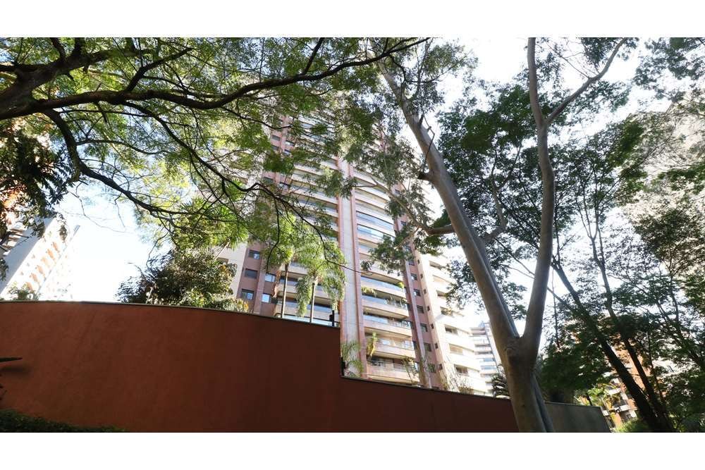 Apartamento à venda com 4 quartos, 226m² - Foto 17