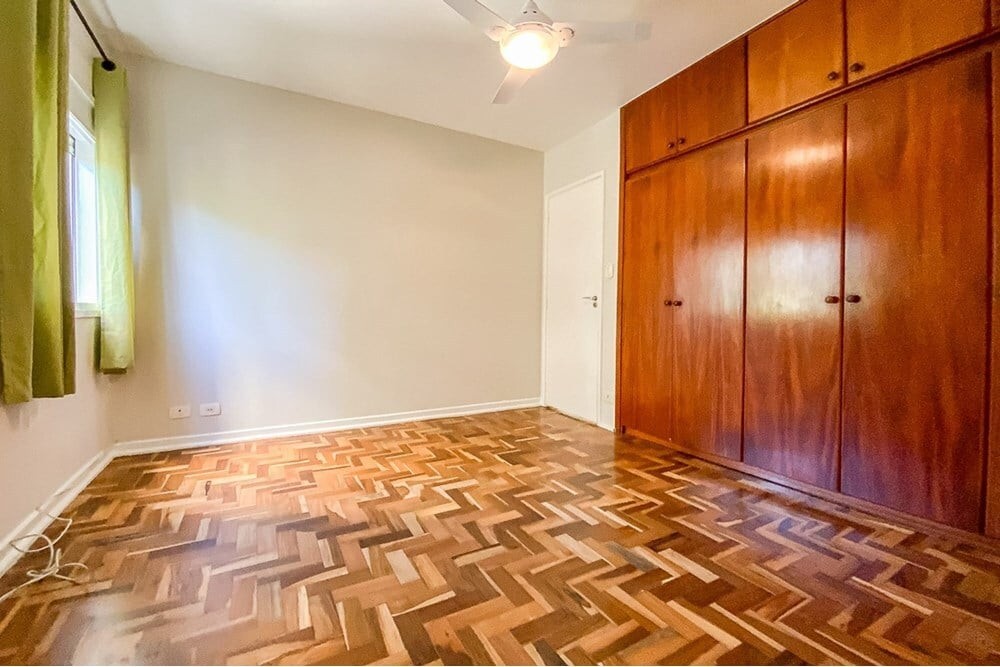 Apartamento à venda com 3 quartos, 105m² - Foto 2