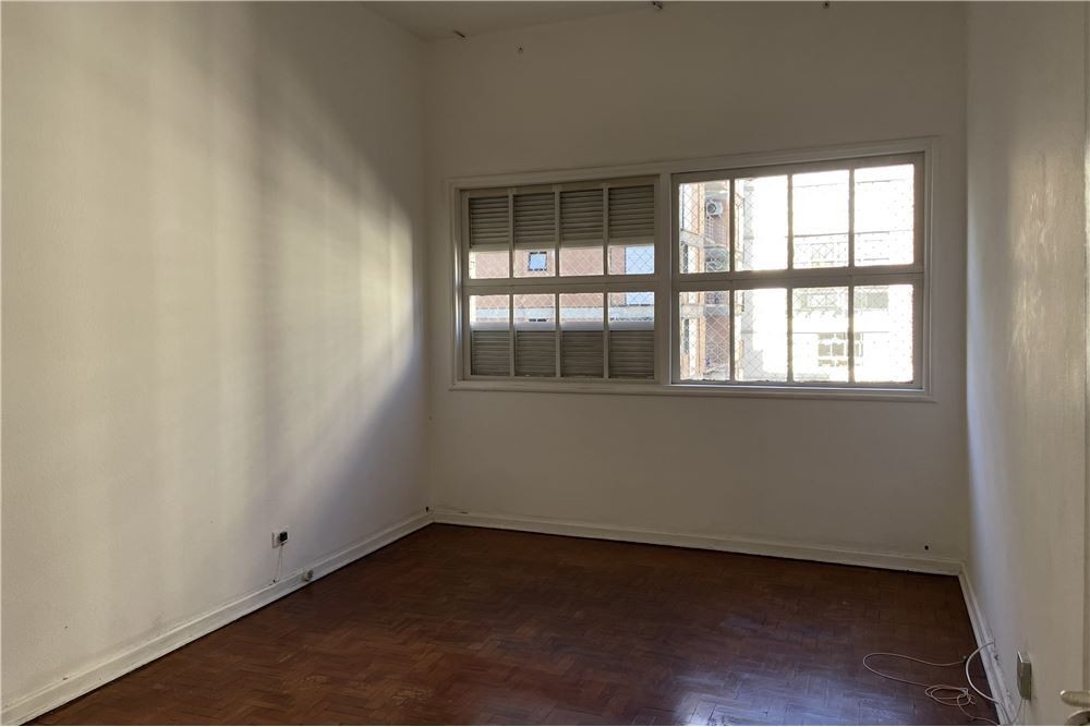 Apartamento à venda com 2 quartos, 105m² - Foto 3