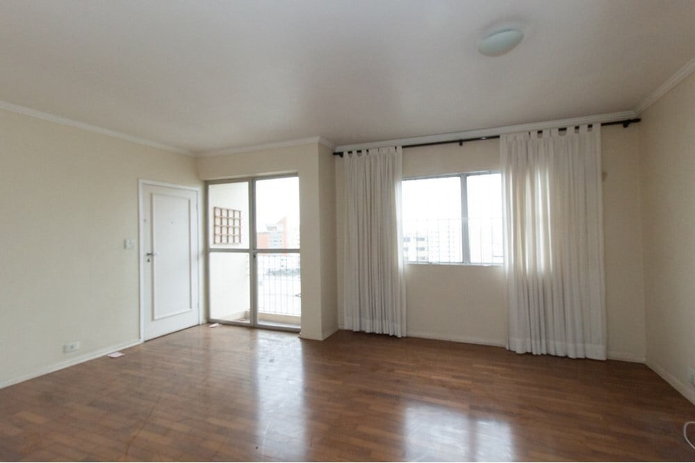 Apartamento à venda com 3 quartos, 117m² - Foto 2