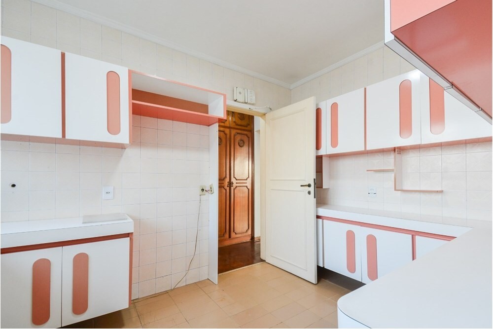 Apartamento à venda com 3 quartos, 143m² - Foto 13