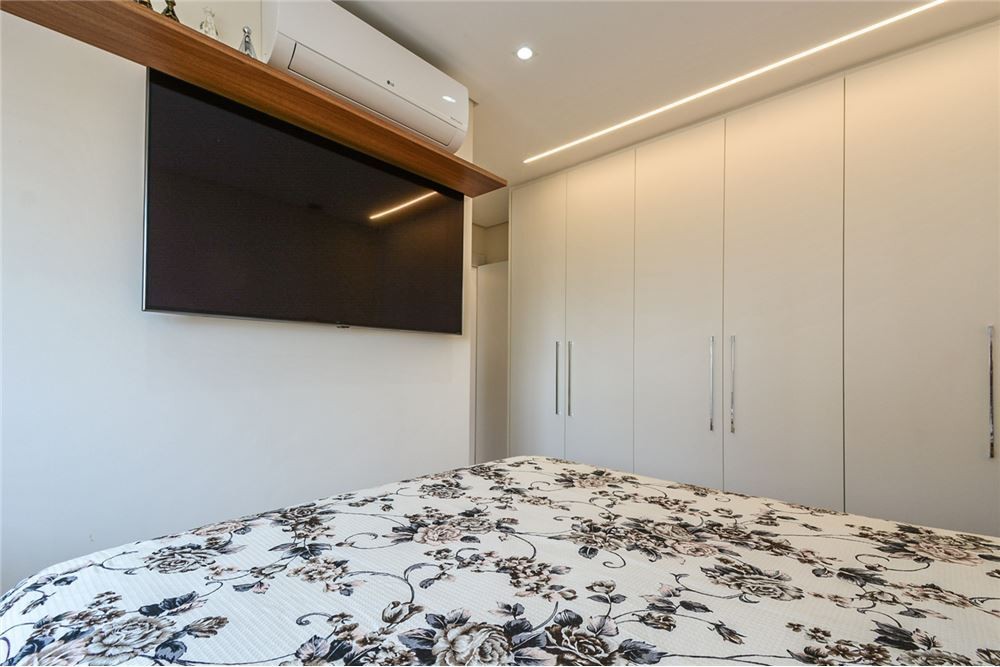 Apartamento à venda com 2 quartos, 81m² - Foto 28