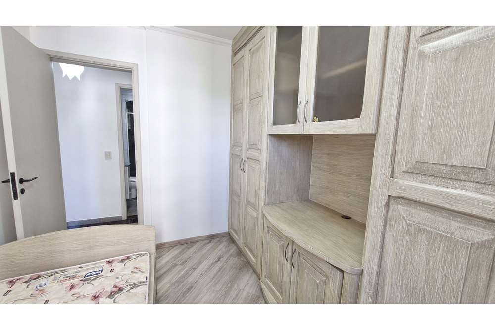 Apartamento à venda com 3 quartos, 75m² - Foto 20