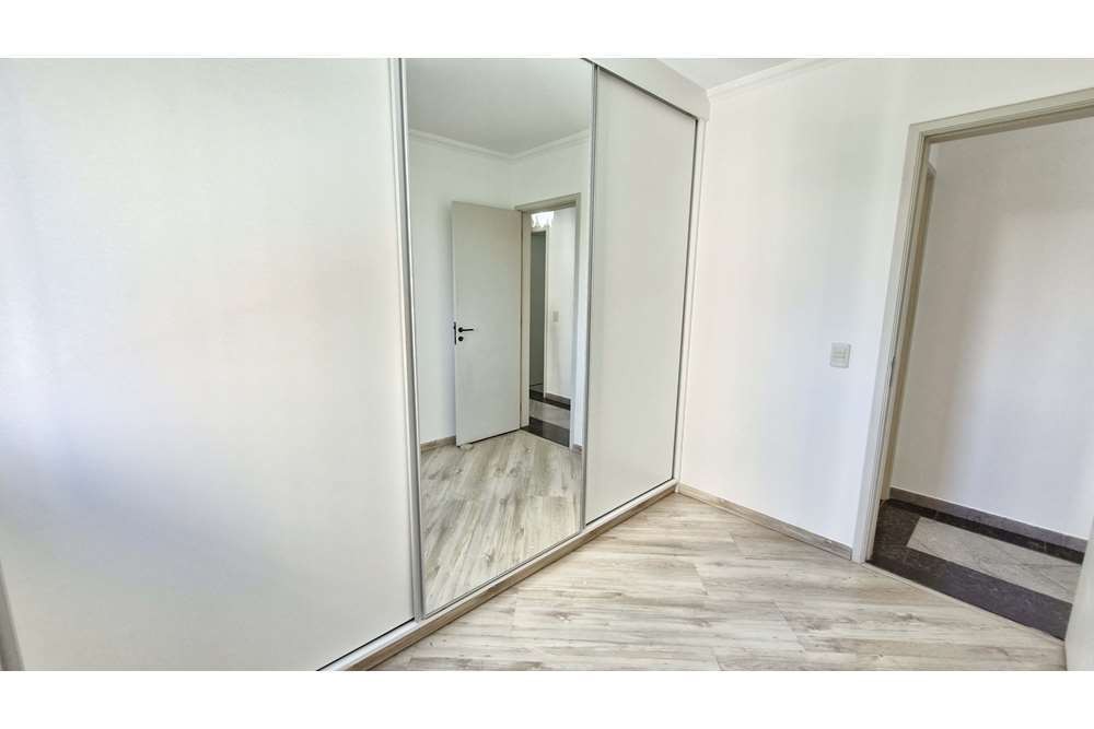 Apartamento à venda com 3 quartos, 75m² - Foto 23