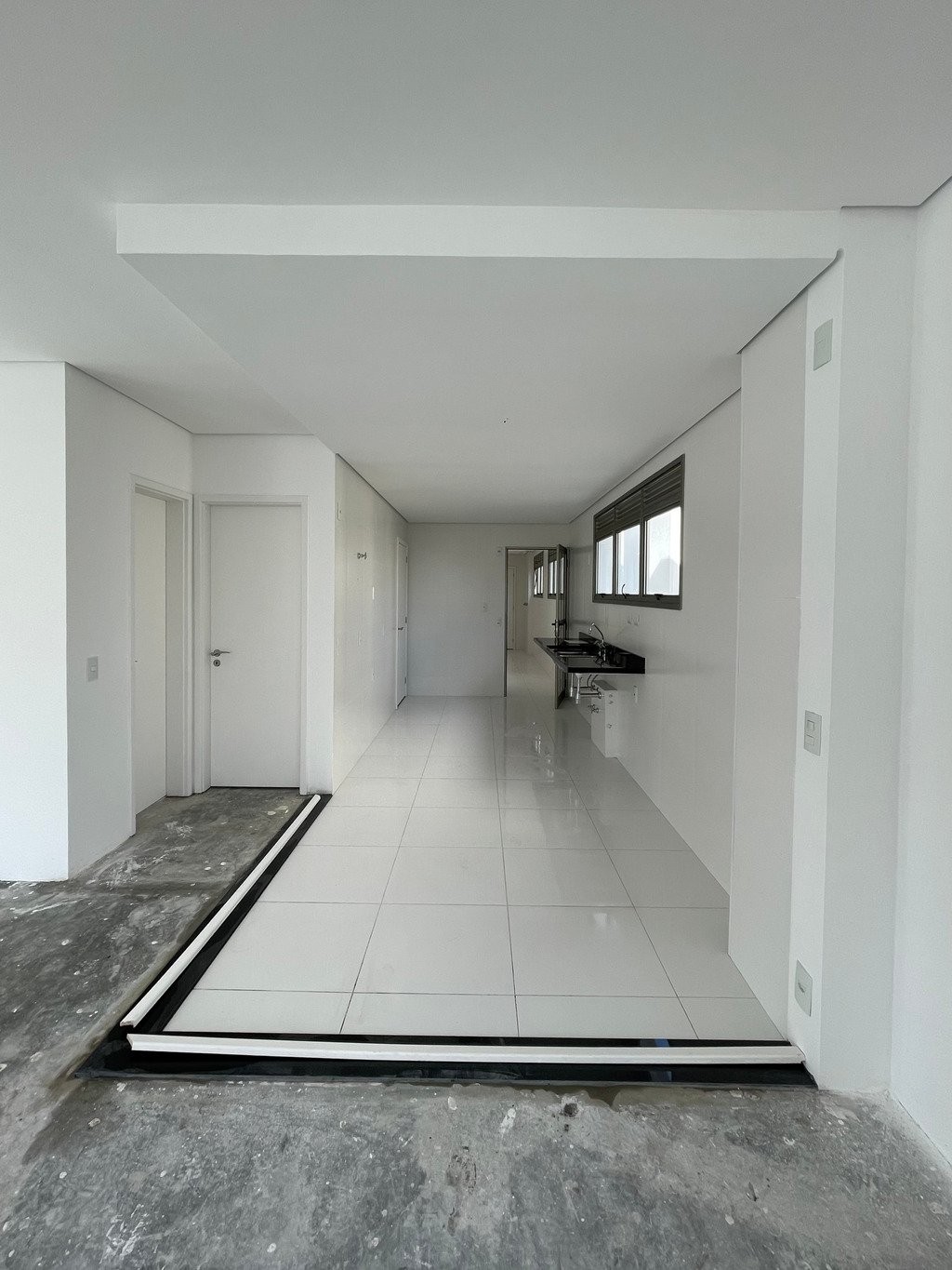 Apartamento à venda com 3 quartos, 285m² - Foto 19